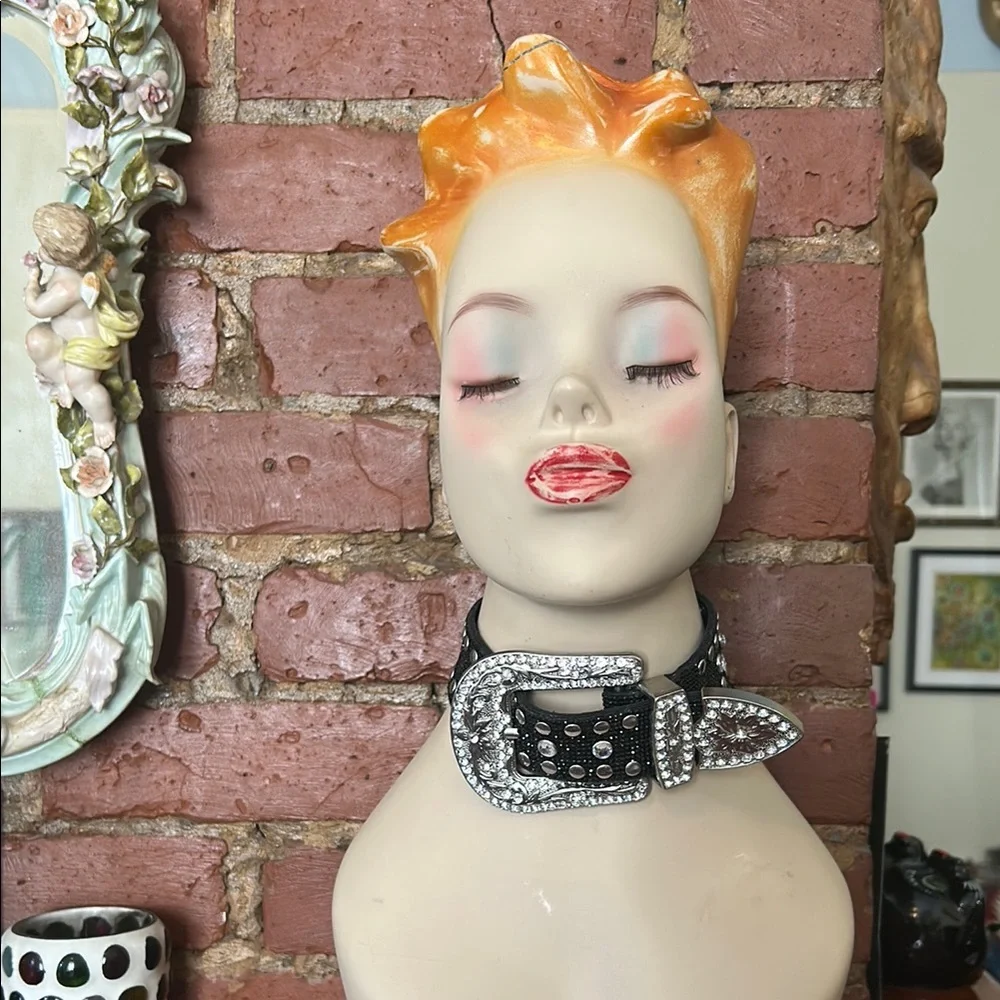 Glitzy Western Belt Choker - Picture 2 of 7